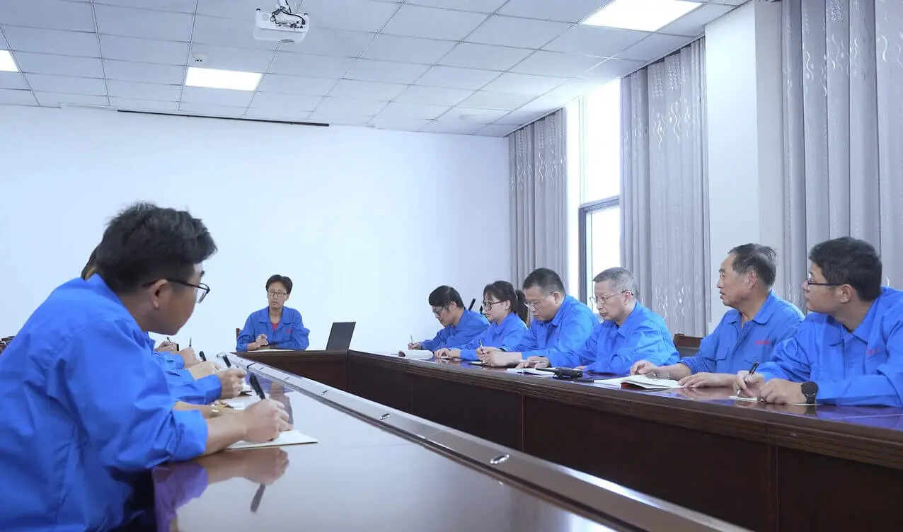 Layanan tim profesional membantu kami meluncurkan produk dengan sukses